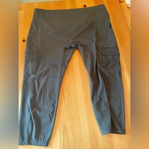 zuda Petite Z-Move Cargo Pocket Leggings Olive Petite 3X
